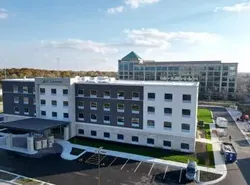 Holiday Inn Express & Suites Chicago Schaumburg, an IHG Hotel