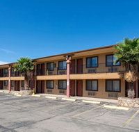Days Inn by Wyndham Alamogordo - Accommodation San Jose