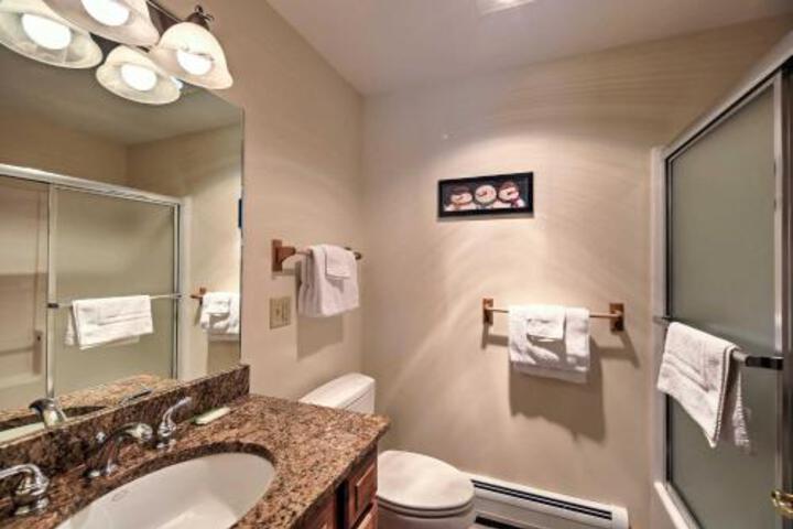 Ski In / Ski Out Luxury Condo At Jay Peak Resort! - thumb 1