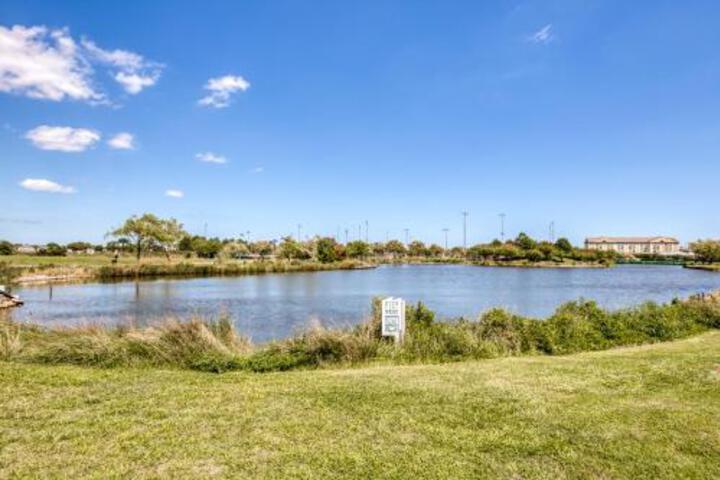 Jamaica Place - thumb 3