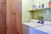 Mountain  River View Cliff House