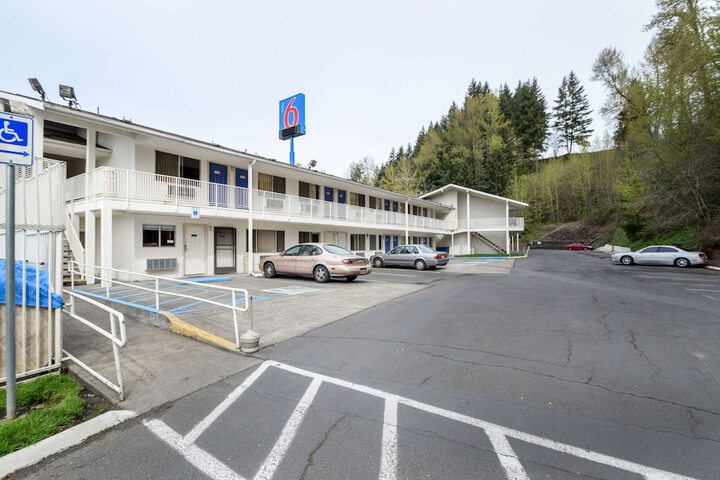 Motel 6 Kelso, WA - Mt. St. Helens - thumb 1