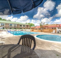 Guest Inn - Accommodation San Jose
