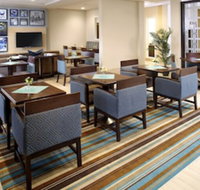 Hawthorn Suites by Wyndham Wheeling at the Highlands - Accommodation San Jose