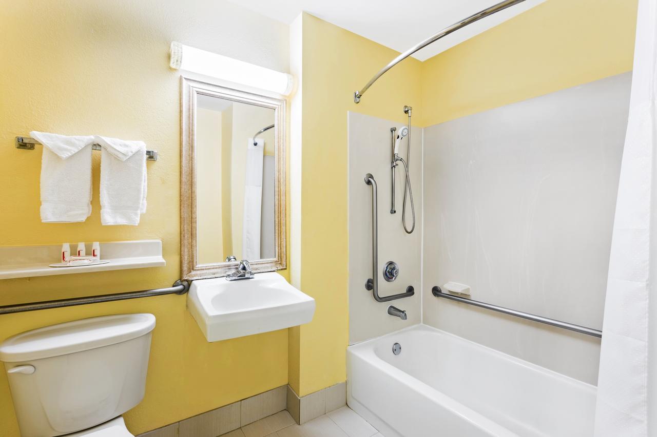 Baymont By Wyndham Savannah Midtown - thumb 21