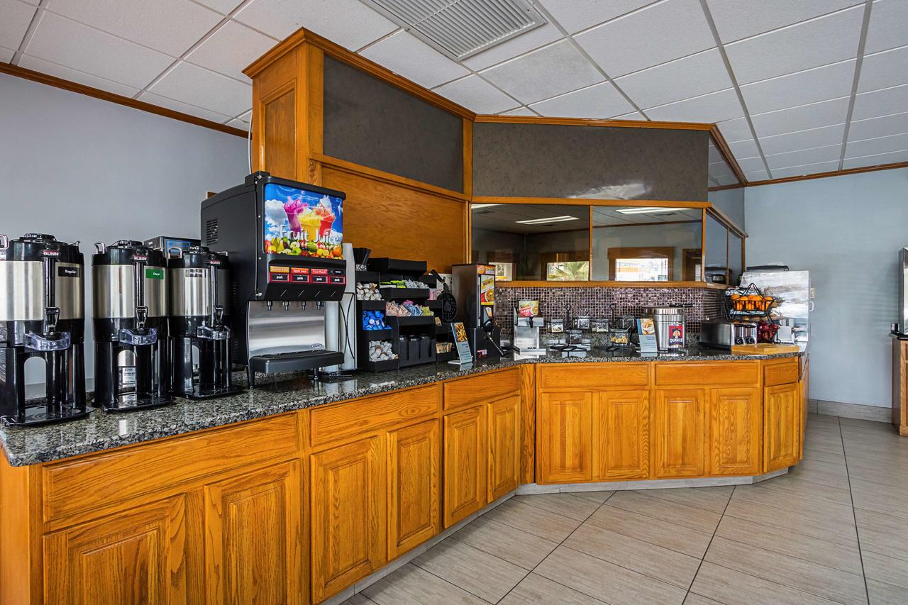 Best Western Central Inn - thumb 24