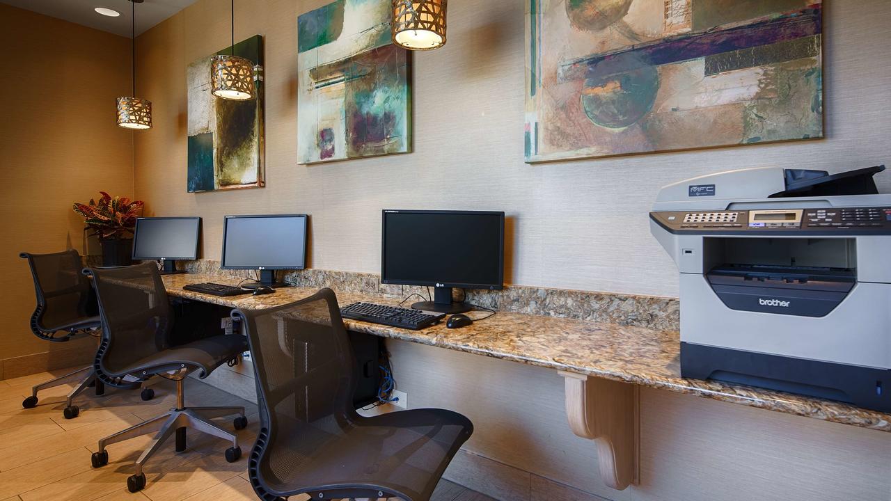 Best Western Plus Antioch Hotel & Suites - thumb 17