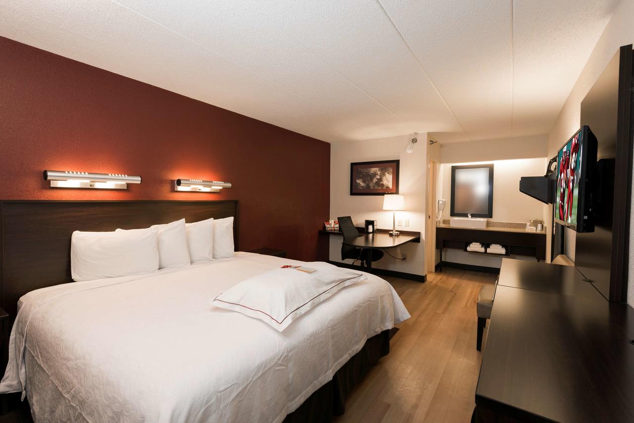 Red Roof PLUS+ Chicago - Hoffman Estates - thumb 17