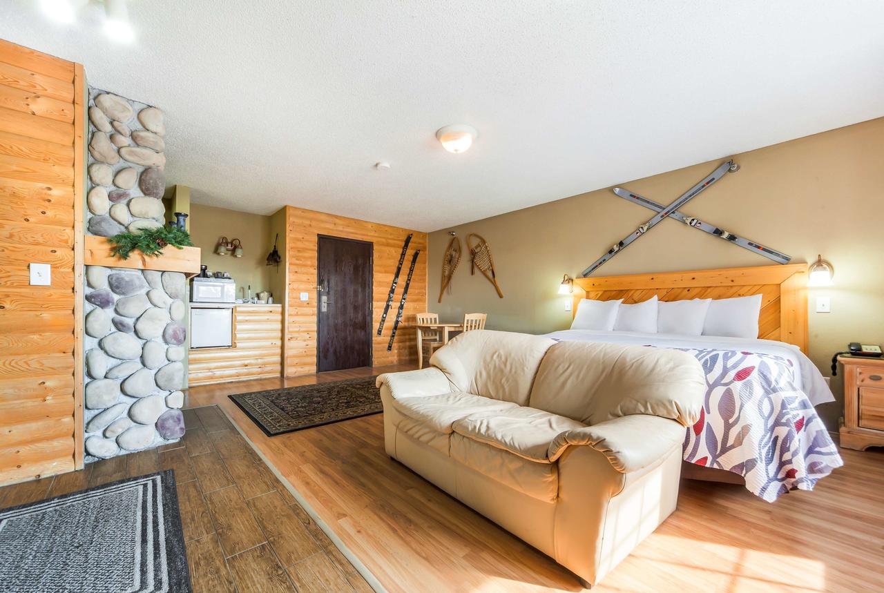 Red Roof Inn & Suites Omaha - Council Bluffs - thumb 42