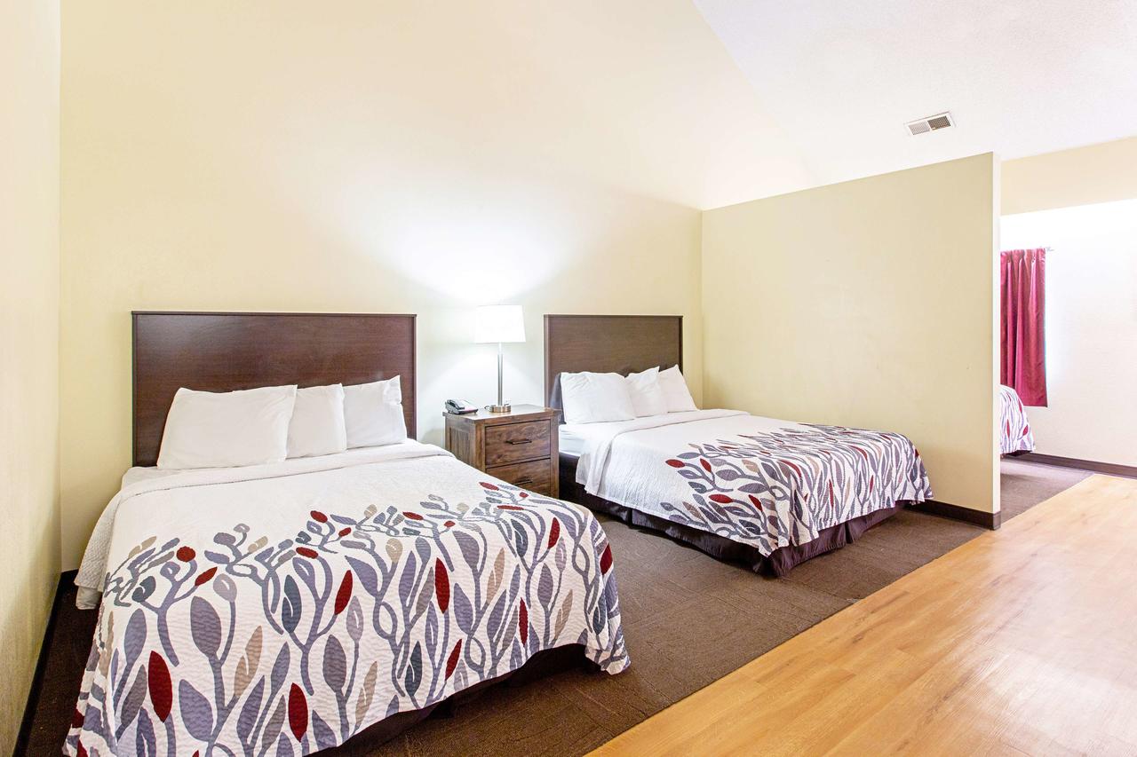 Red Roof Inn & Suites Omaha - Council Bluffs - thumb 14