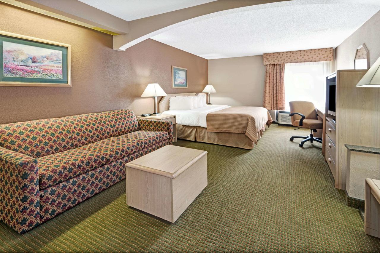 Baymont By Wyndham Lawrence - thumb 5