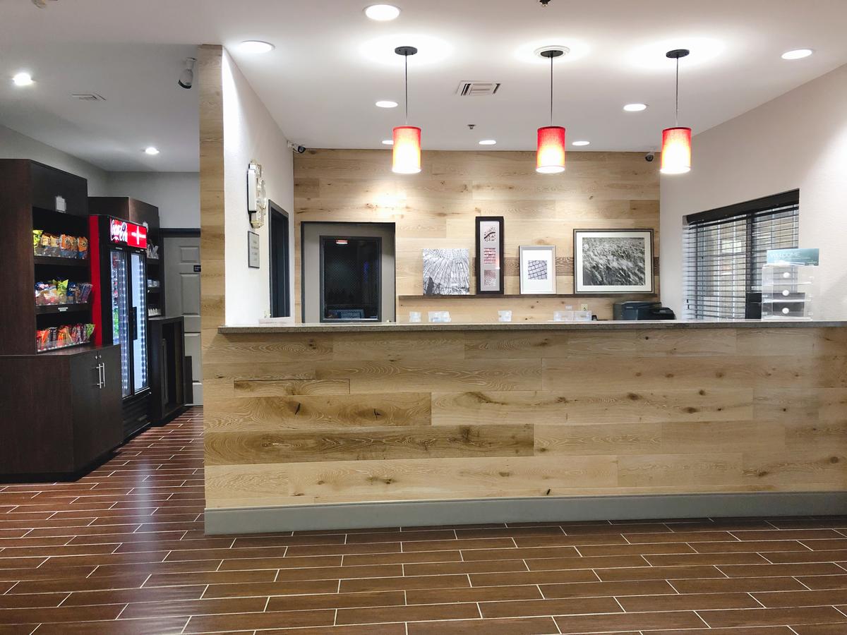 Country Inn & Suites By Radisson, Topeka West, KS - thumb 1