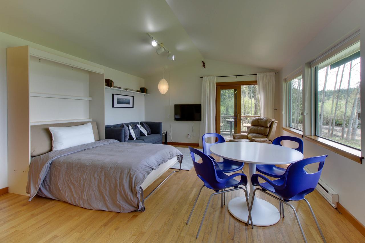 Skookum Sunsets - thumb 22