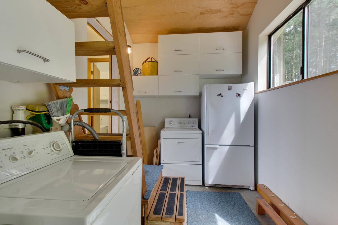 Skookum Sunsets - thumb 26