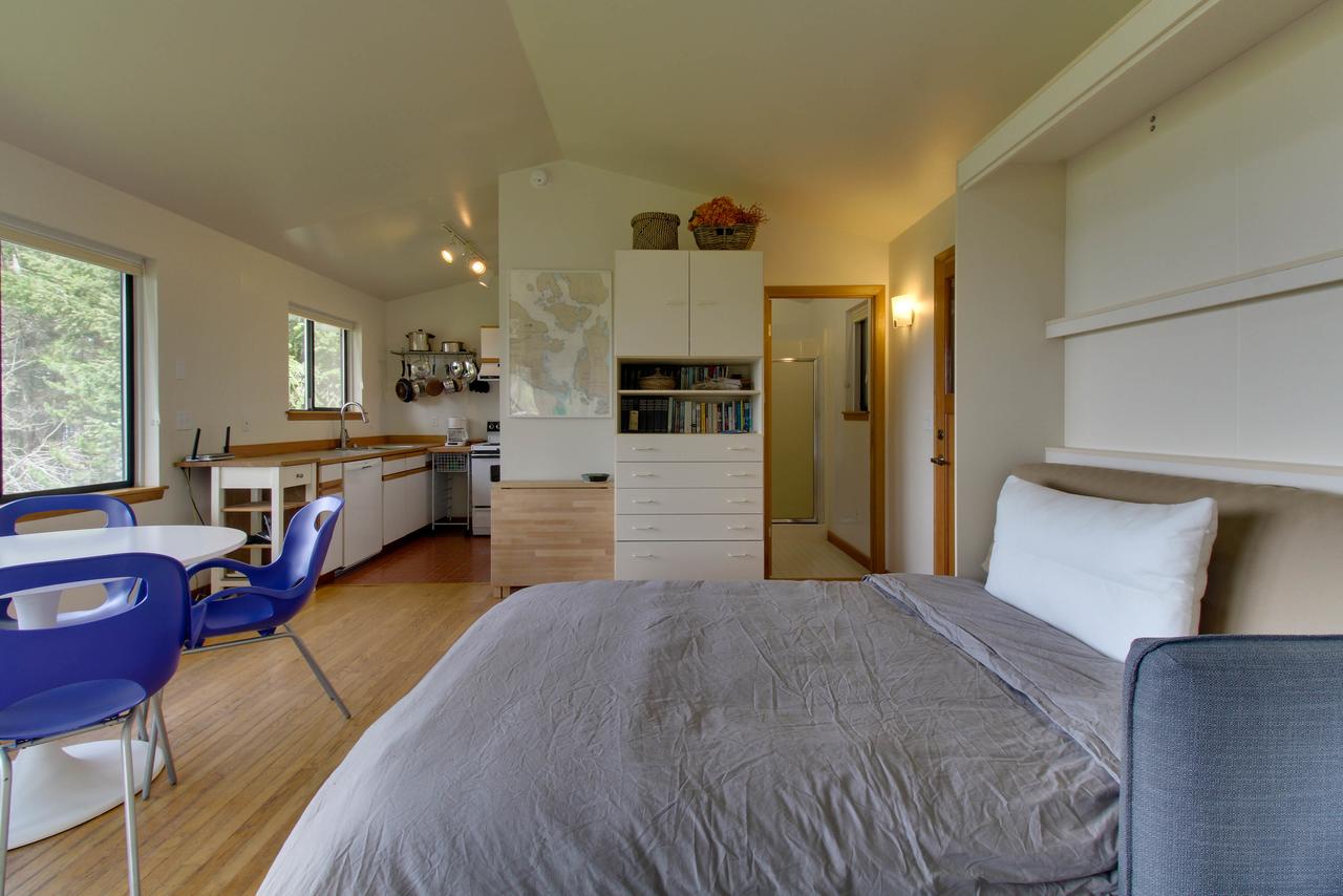 Skookum Sunsets - thumb 18