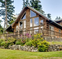 Log Home on Lopez-Spencer Spit - Accommodation San Jose