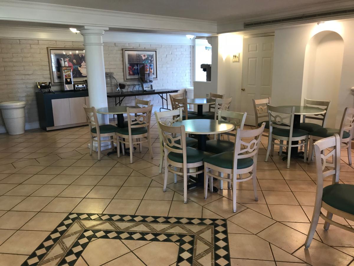 Days Inn By Wyndham Sulphur West - thumb 14