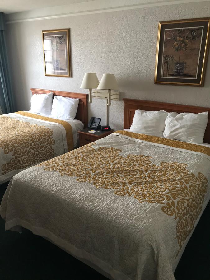 Days Inn By Wyndham Sulphur West - thumb 2