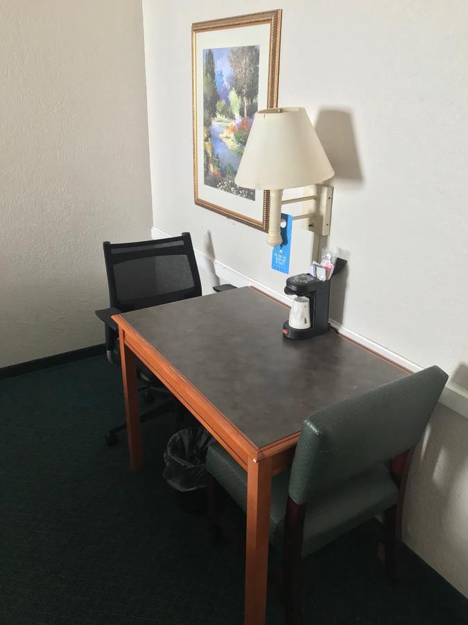 Days Inn By Wyndham Sulphur West - thumb 8