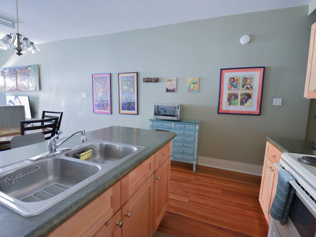 Parrot Palace - thumb 15