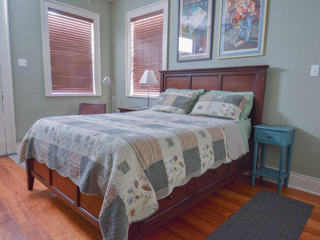 Parrot Palace - thumb 9