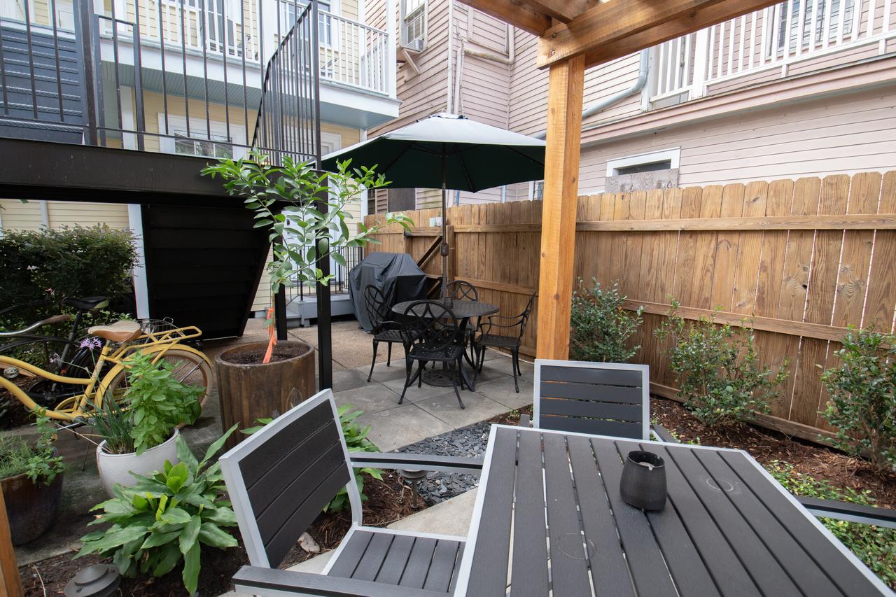 Parrot Palace - thumb 32