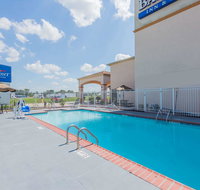 Baymont by Wyndham Sulphur - Accommodation San Jose