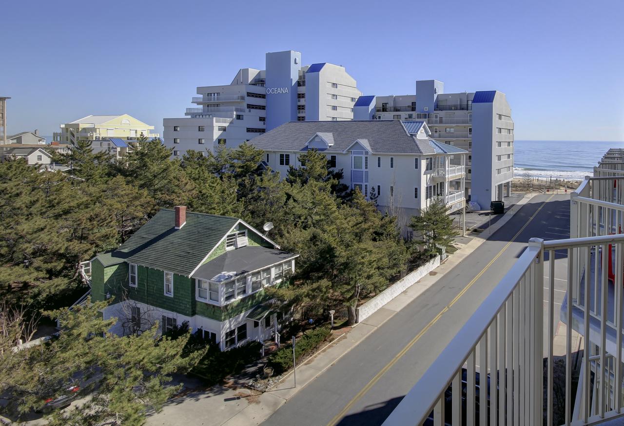 Bonita Beach Hotel - thumb 17