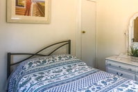 3 Bed 1 Bath Vacation home in West Yarmouth Accommodation San Jose