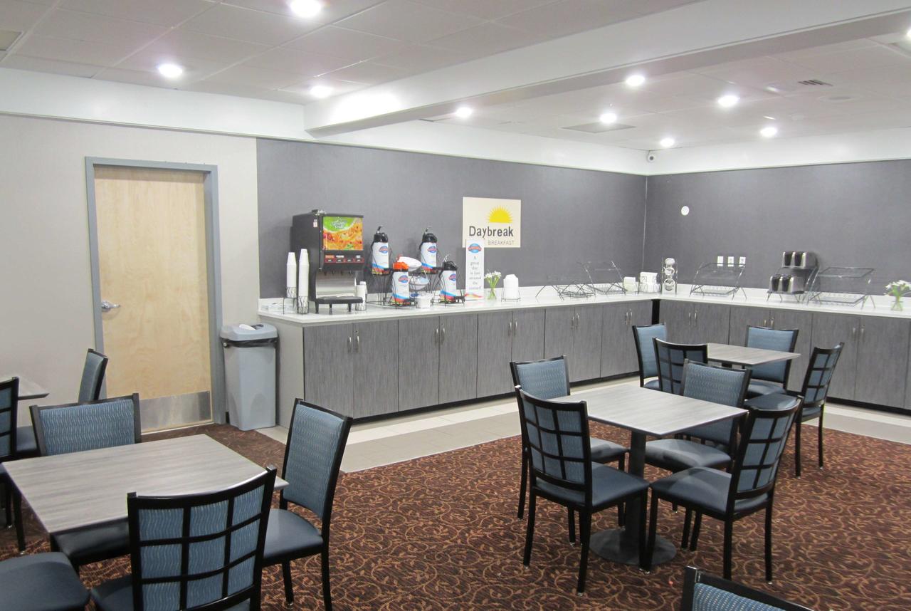 Days Inn & Suites By Wyndham Grand Rapids Near Downtown - thumb 14