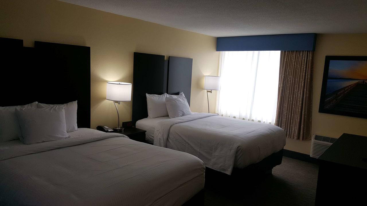 Days Inn & Suites By Wyndham Grand Rapids Near Downtown - thumb 7