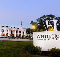 White House Hotel - Accommodation San Jose