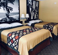 Super 8 by Wyndham Diberville Biloxi Area - Accommodation San Jose