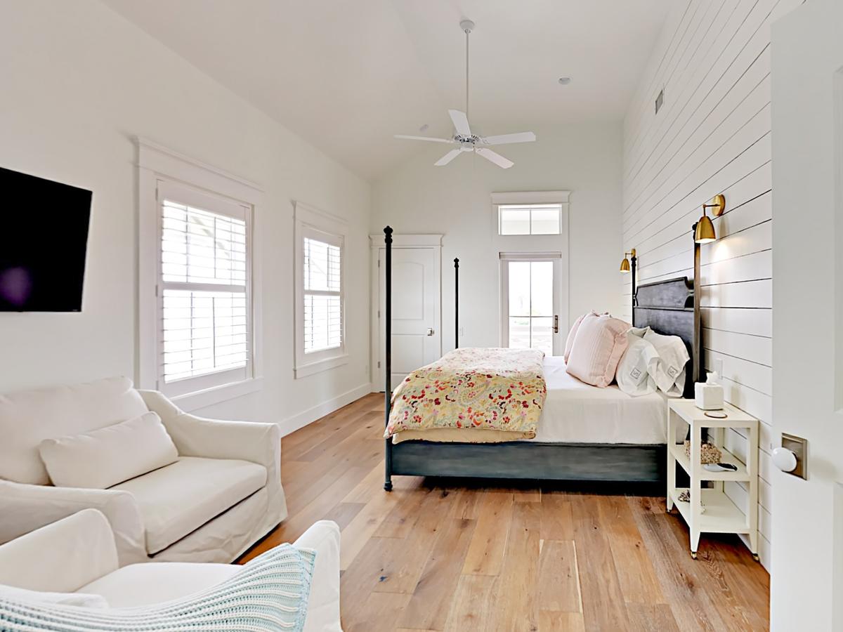 141 Sunrise Home - thumb 15