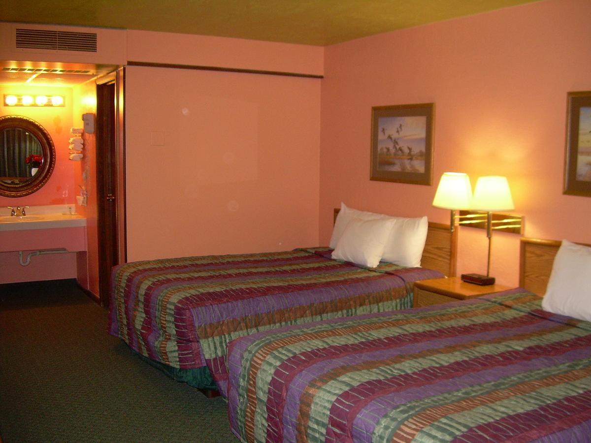 83 Motel - thumb 21