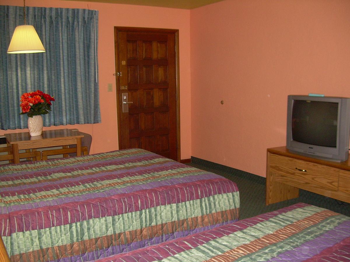 83 Motel - thumb 17
