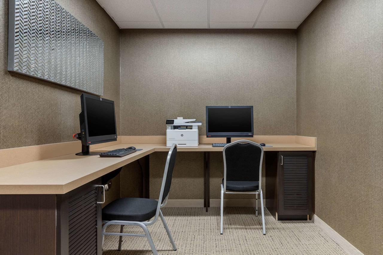 Cambria Hotel West Orange - thumb 33