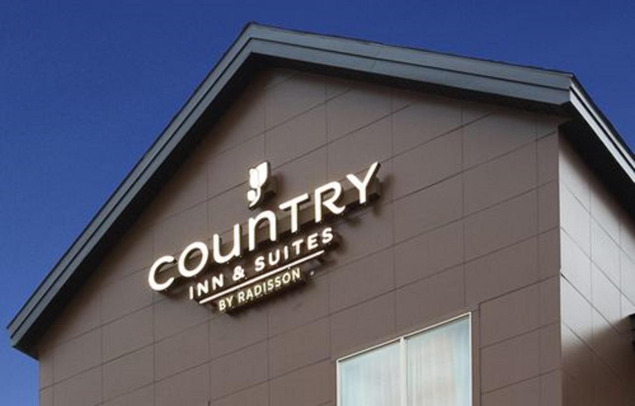 Country Inn & Suites By Radisson, Newark Airport, NJ - thumb 10