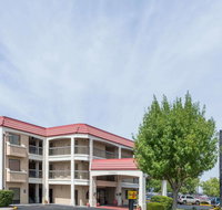 Super 8 by Wyndham Albuquerque Airport - Accommodation San Jose