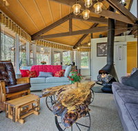 Charming Tree House at the Beech - Accommodation San Jose