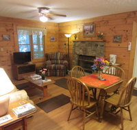 Misty Creek Log Cabins - Accommodation San Jose