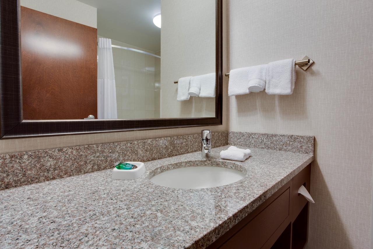 Drury Inn & Suites Charlotte Arrowood - thumb 2