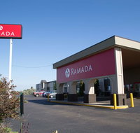 Ramada by Wyndham Bismarck - Accommodation San Jose