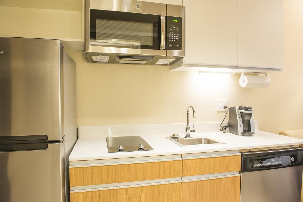 Hawthorn Suites By Wyndham Fargo - thumb 22