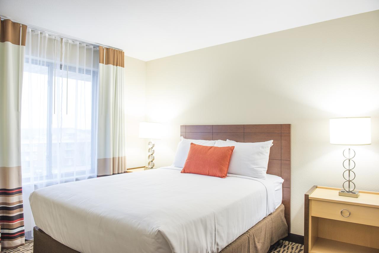 Hawthorn Suites By Wyndham Fargo - thumb 12