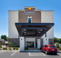 Comfort Inn  Suites Tulsa Catoosa - Accommodation San Jose