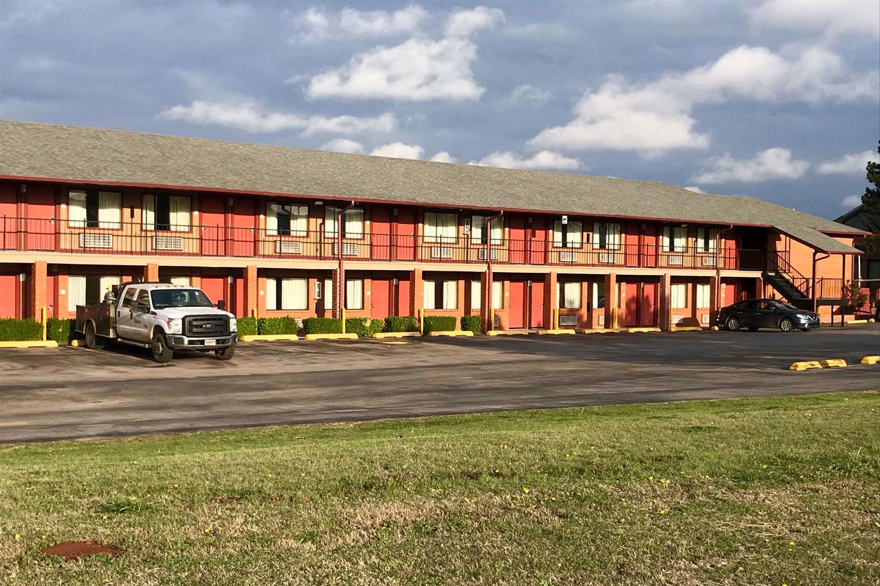 Econo Lodge Purcell - thumb 6