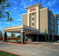Hampton Inn  Suites-Moore - Accommodation San Jose