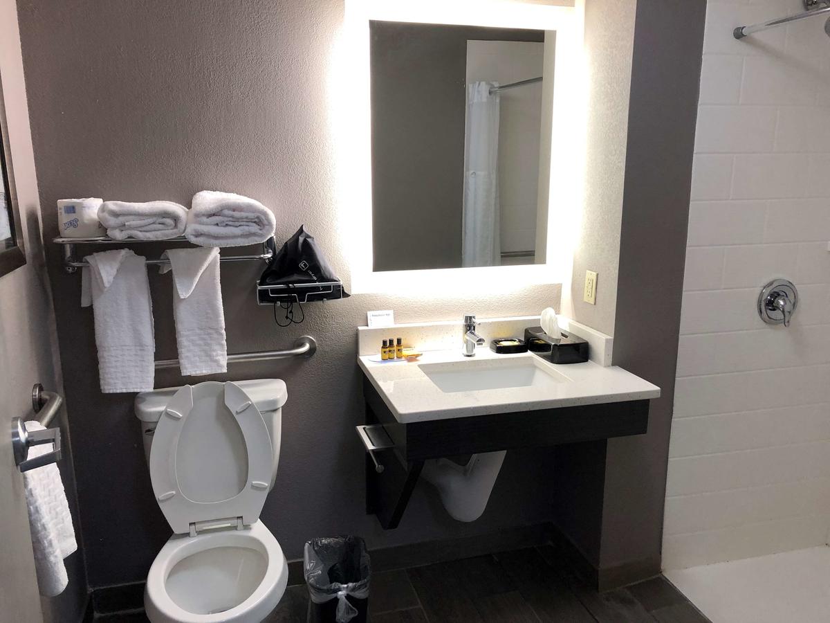 Best Western Plus Spartanburg - thumb 2