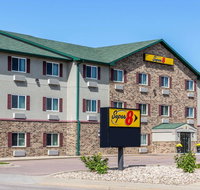 Super 8 by Wyndham Sioux Falls - Accommodation San Jose